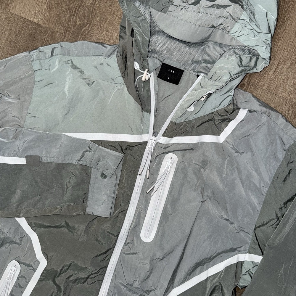 KITH 101 Madison Jacket Men's Large Full Zip Hooded Windbreaker Grey Green Realm